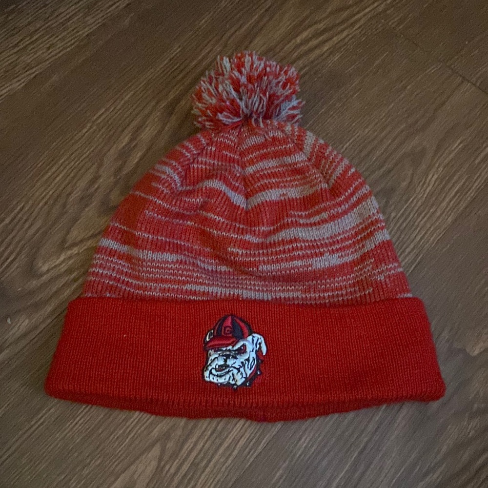EUC Georgia dawgs beanie